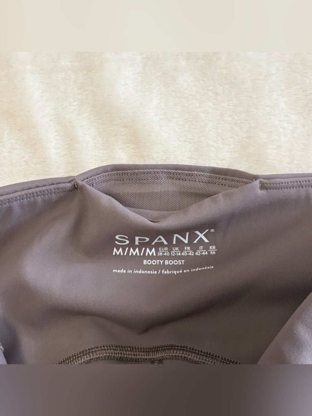 SPANX Booty Boost High Waist Leggings Size M - Picture 6 of 9